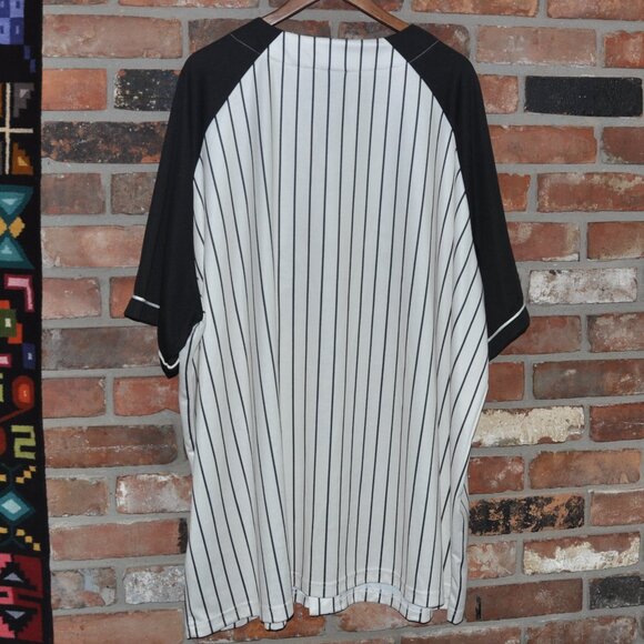 FUBU 05 Black & White Striped Baseball Jersey Short Sleeve Top 4XT - Picture 5 of 9